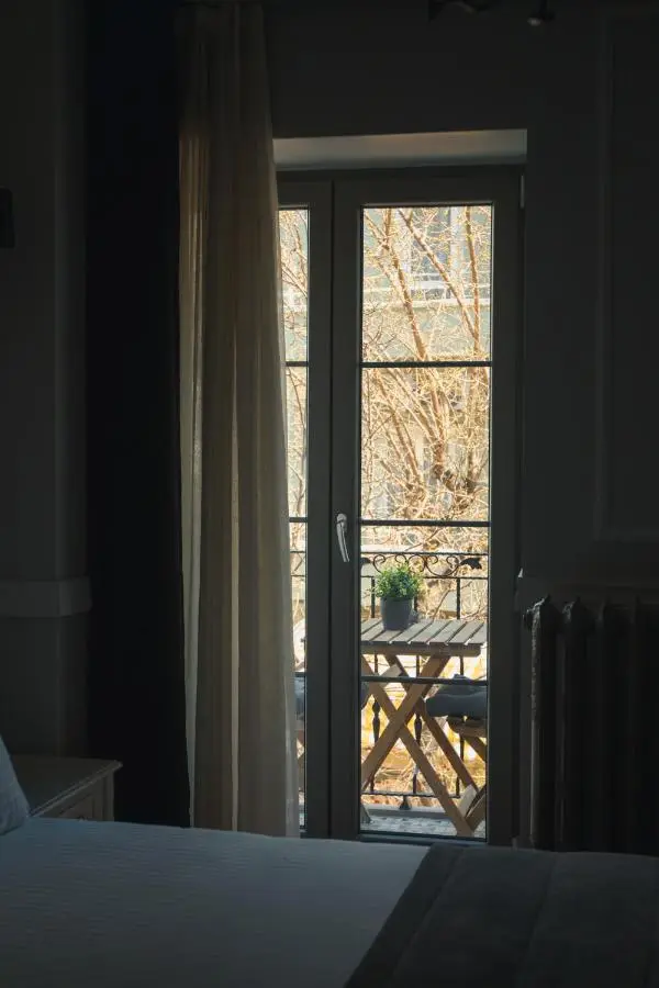 Louis Rooms