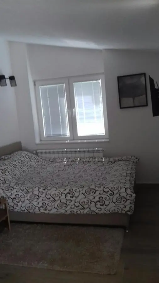 Modern&Cozy Bosnian house with GARDEN+FREE parking