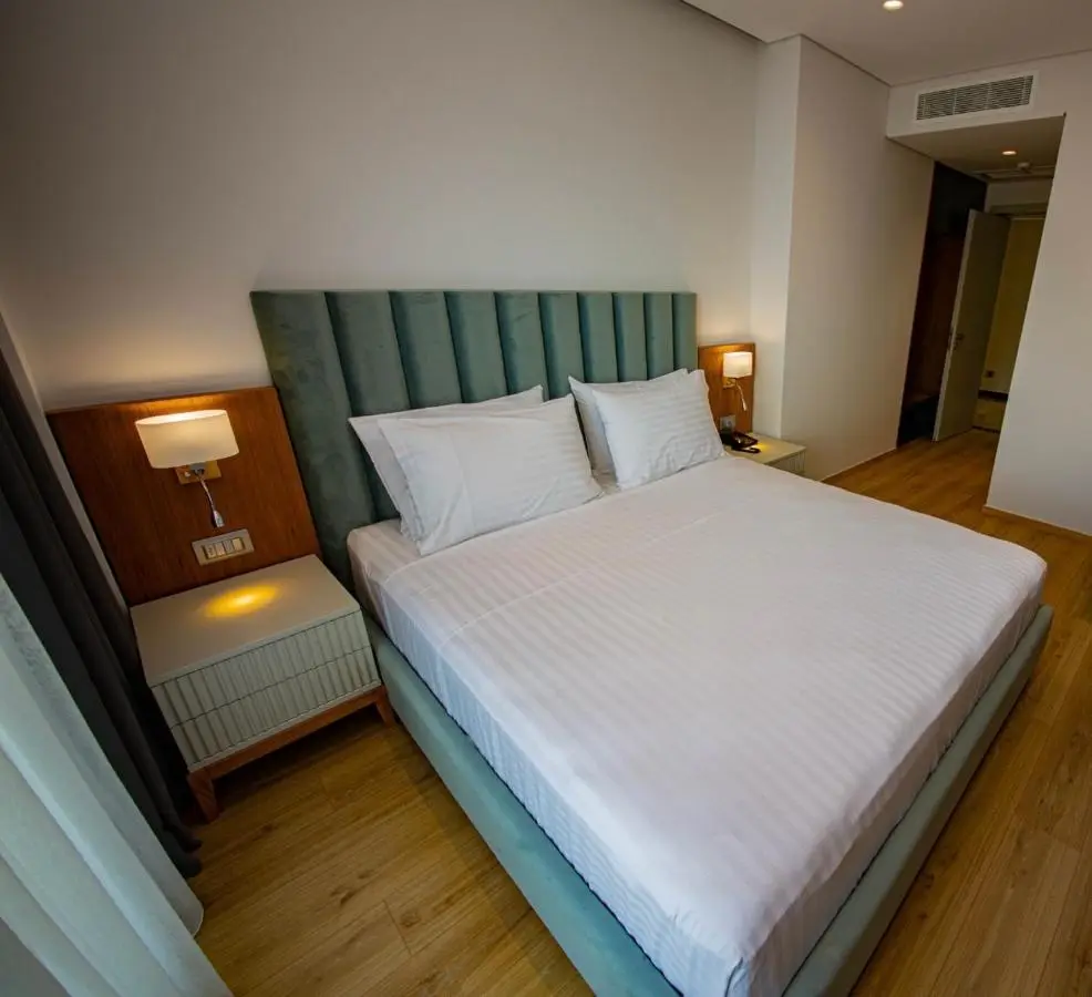 El Primero Hotel