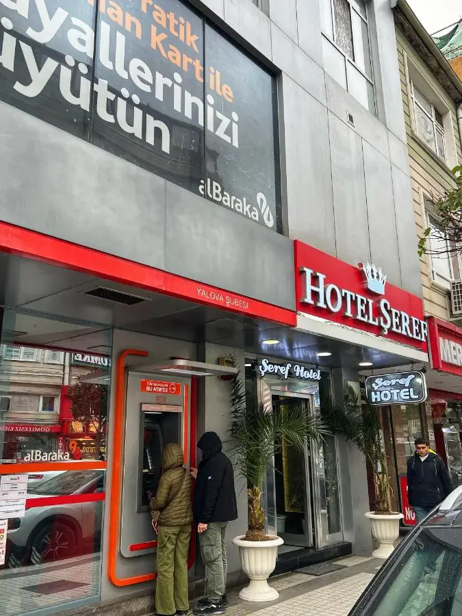 Şeref Hotel