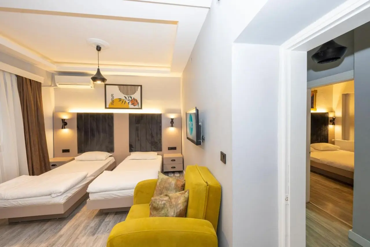 Cirrus Suites