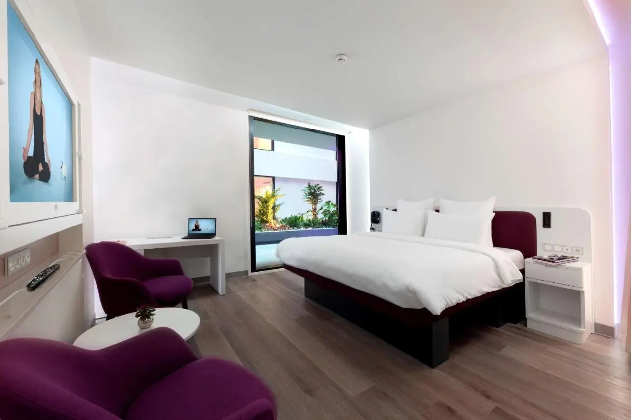YOTELAIR Istanbul Airport, Duty free - International Transit area