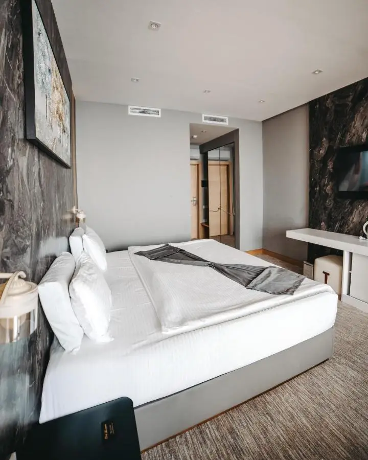 Port Marine Hotel By HOLLYWOOD