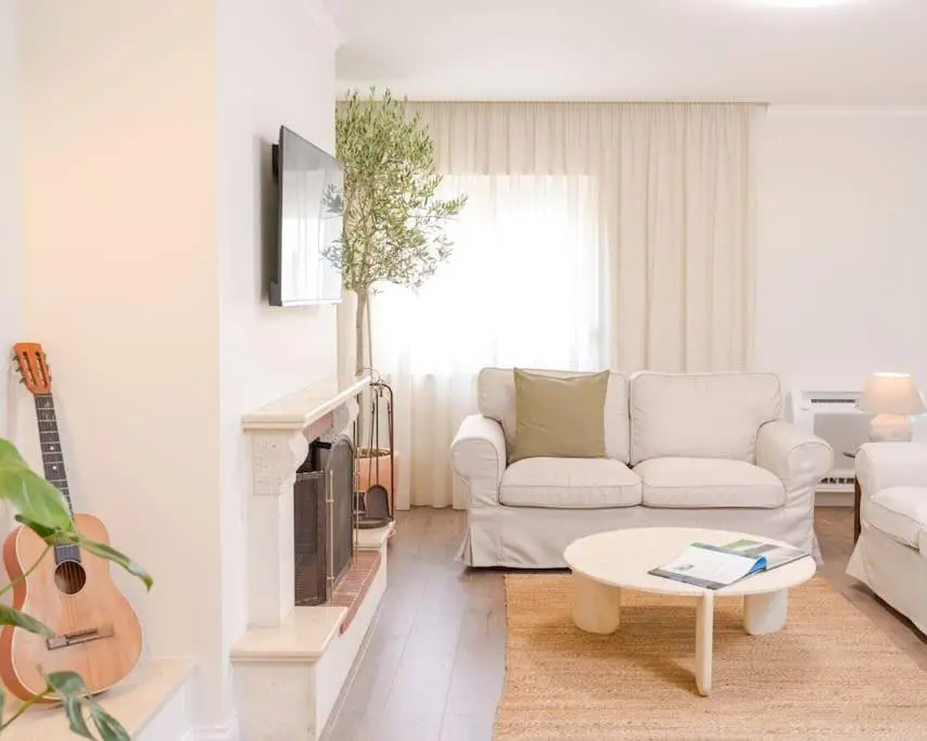 Anna's Blloku Apartment