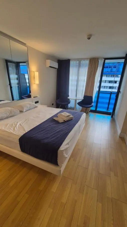 best VIP HOTEL panorama suites IN batumi R