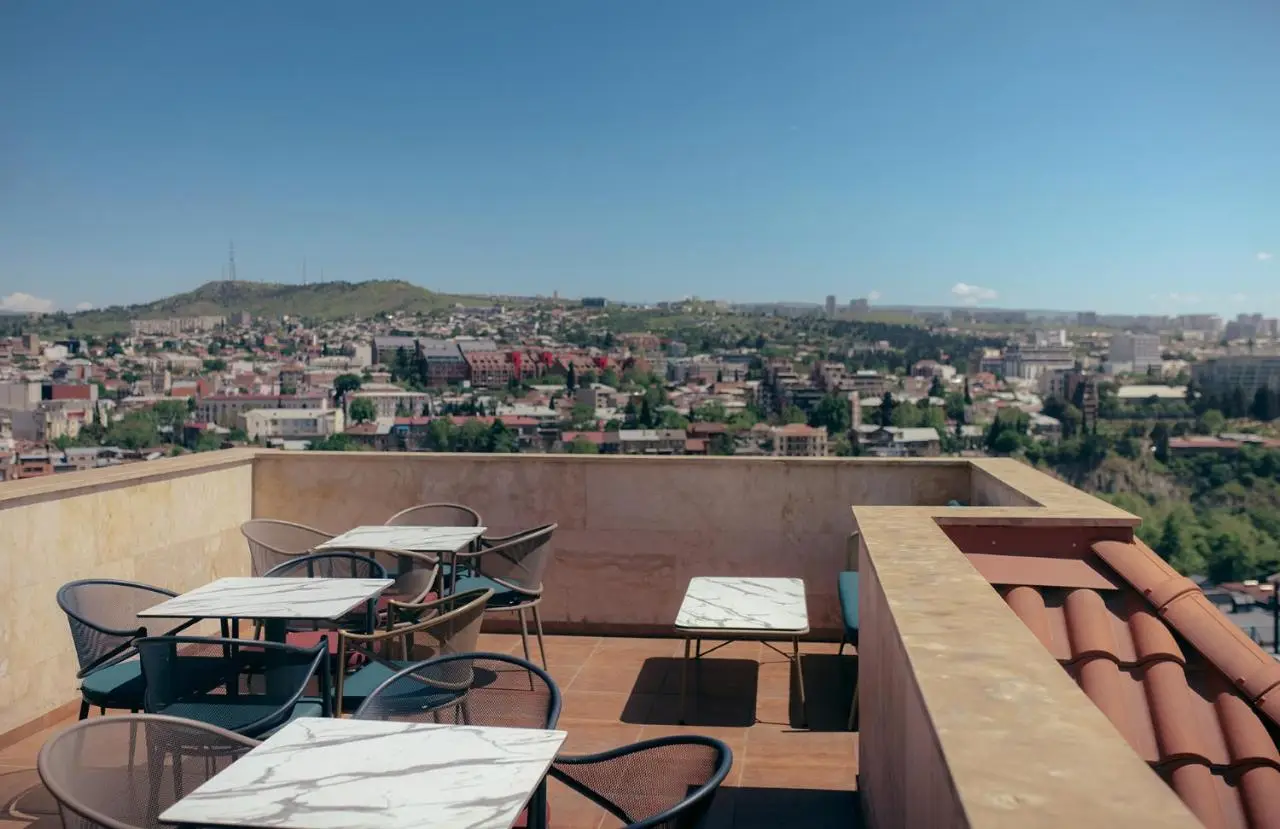 King Tamar Hotel By Luxuria Hotels