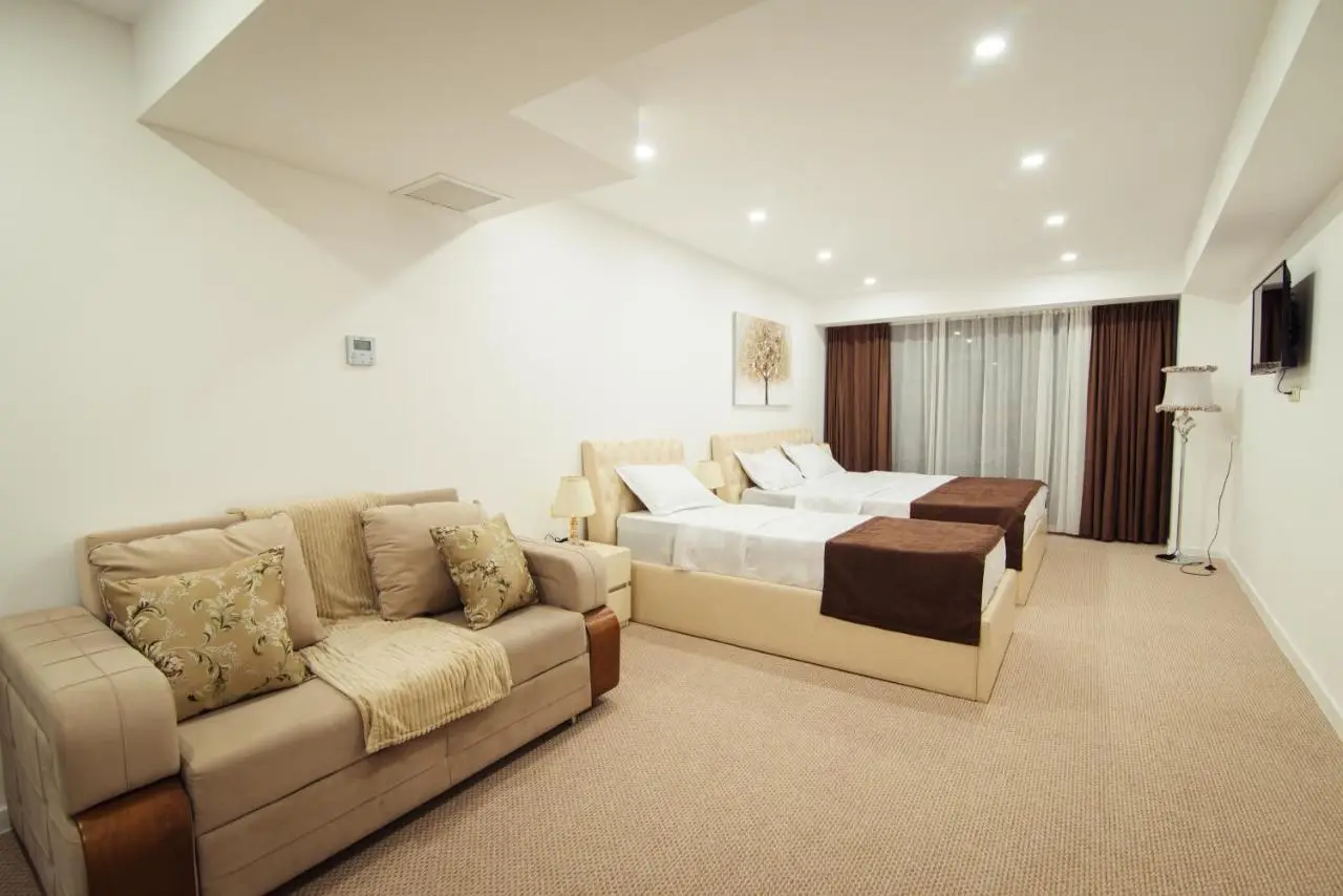 Royal Plaza Hotel