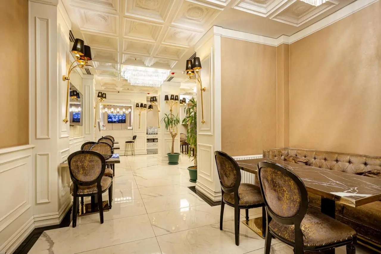 Santra Hotel