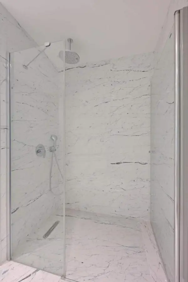 Bright Lovely Modern 2BD25 Condo PoolGym! #220