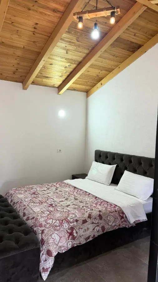 Windmill Shkodra Gesthouse Camping & Grill