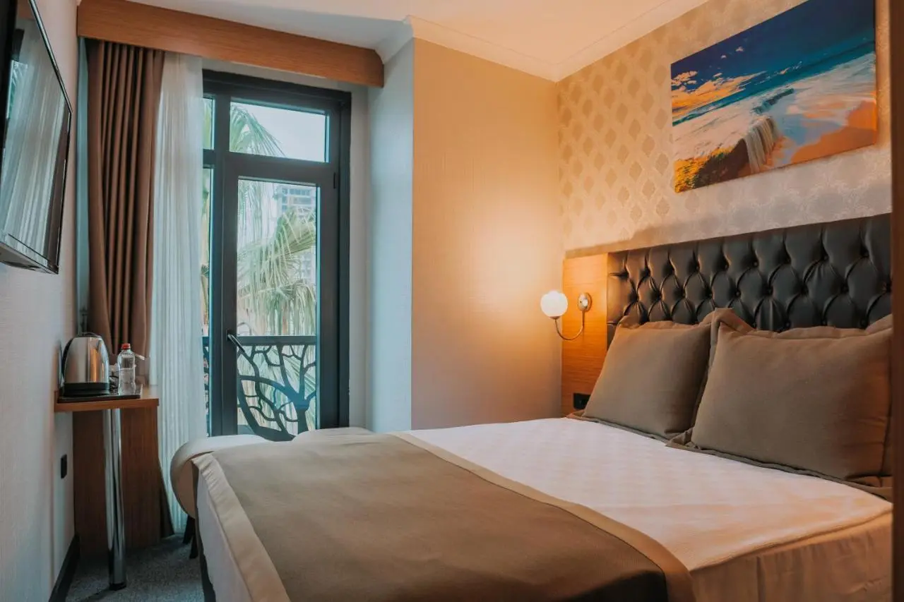 Otel Grand Lark İstanbul