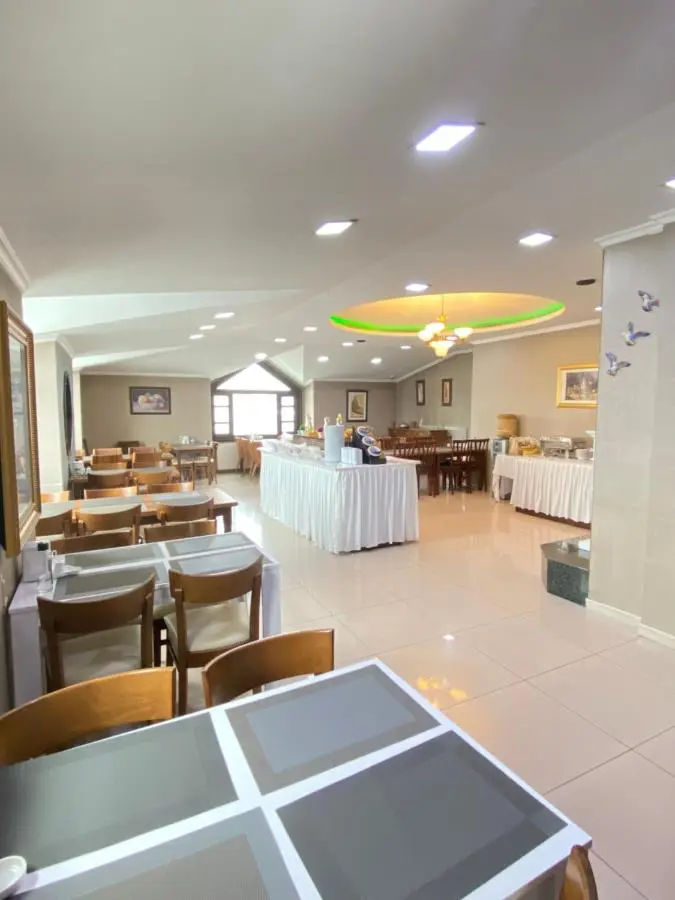 Hotel Kent Ani