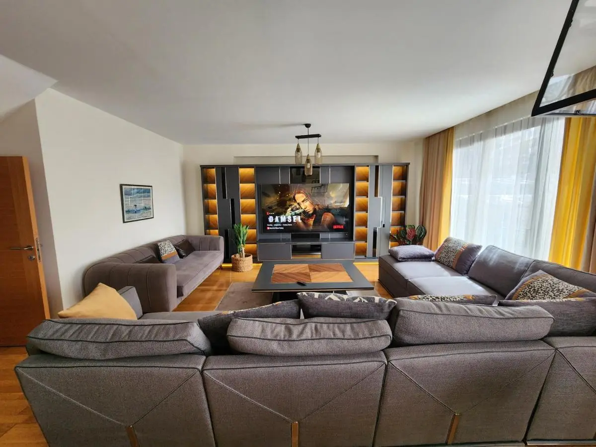 TAKSiM PERFECT RESiDENCE, 3 BEDROOMS, 140 M2, POOL GYM SAUNA ACCESS