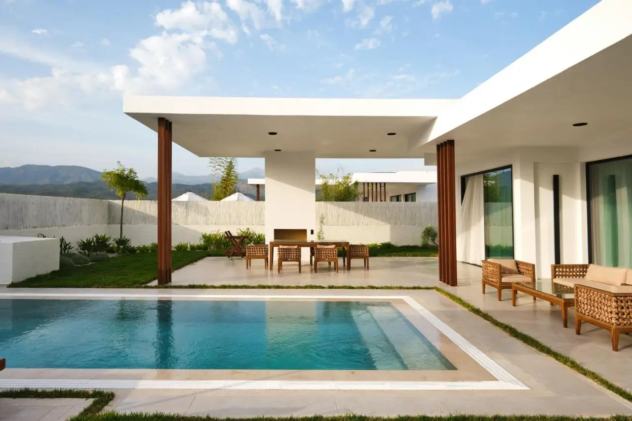 Ashta Nordic Suite