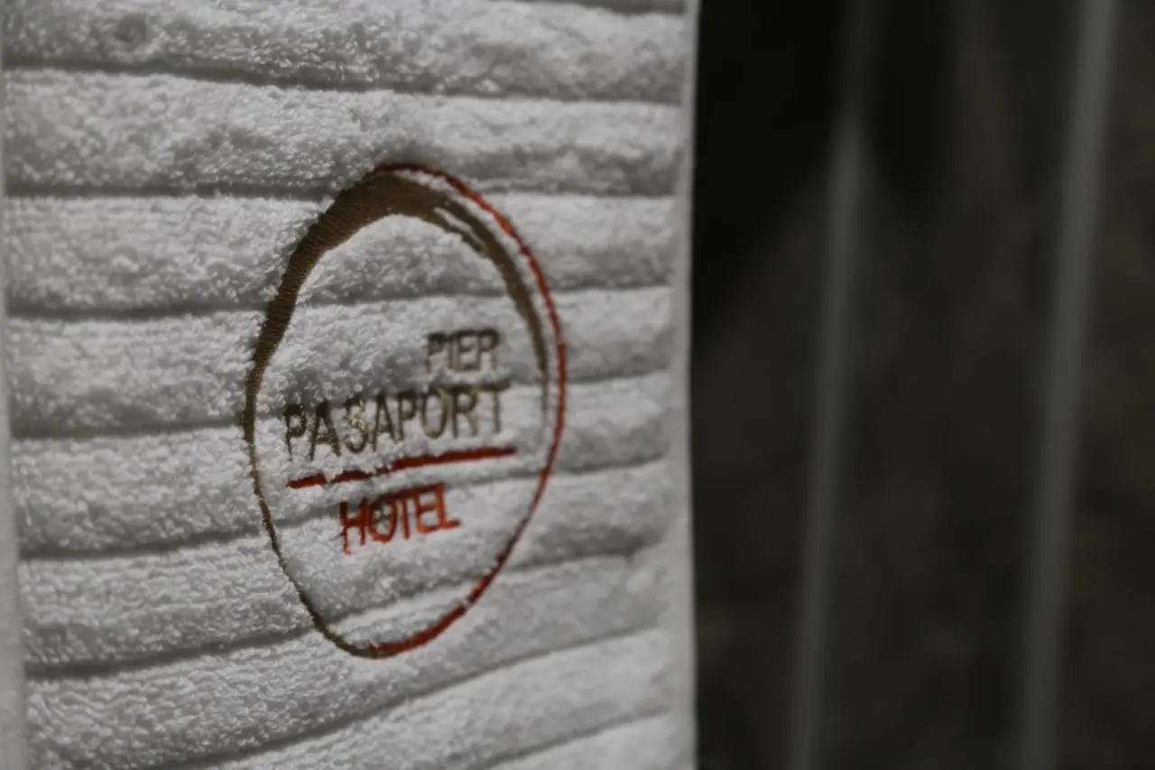 Pasaport Pier Hotel