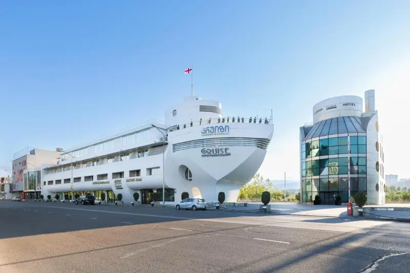 Cruise Hotel