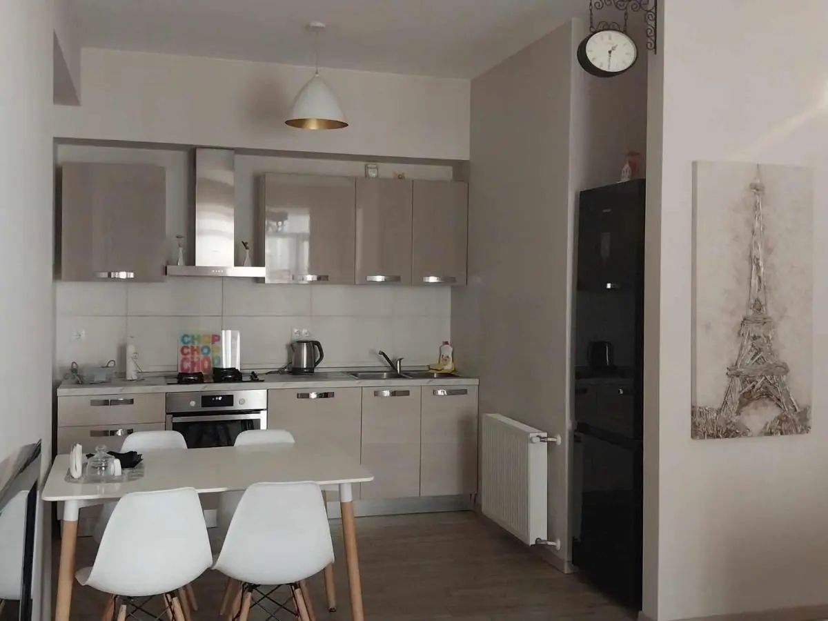 Sol's M2 White Modern Apartments