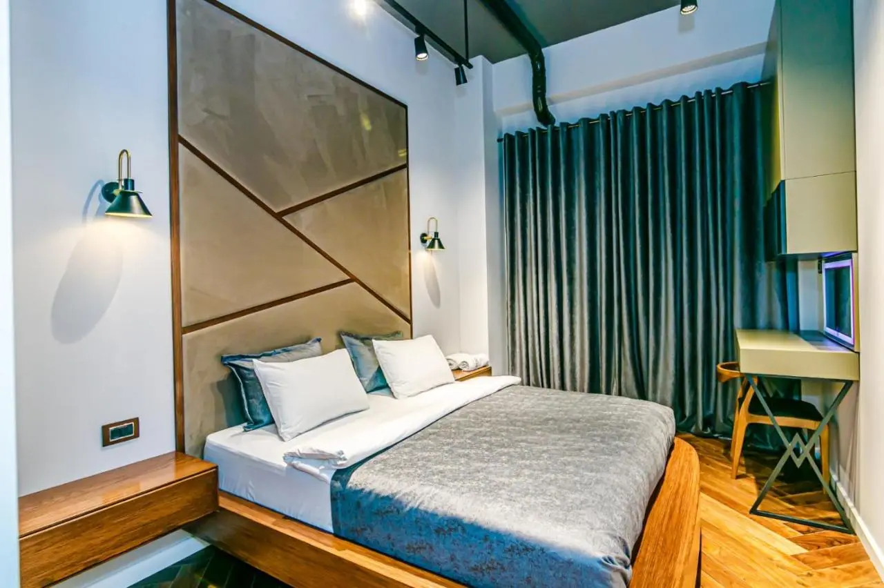 LUXURY K NightsBridge Residance White City
