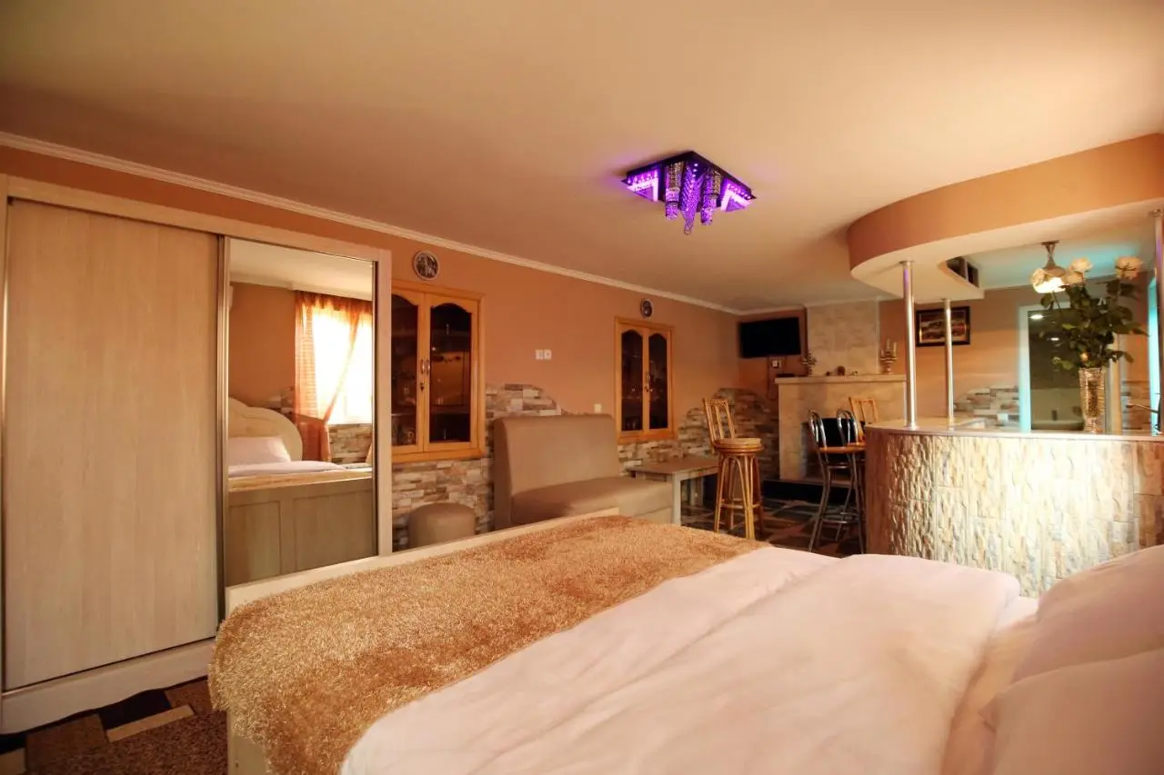 Hotel Harmony