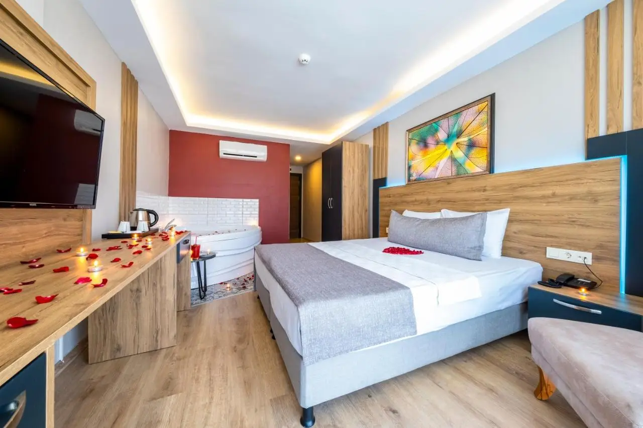 RUSH HOTEL İSTANBUL