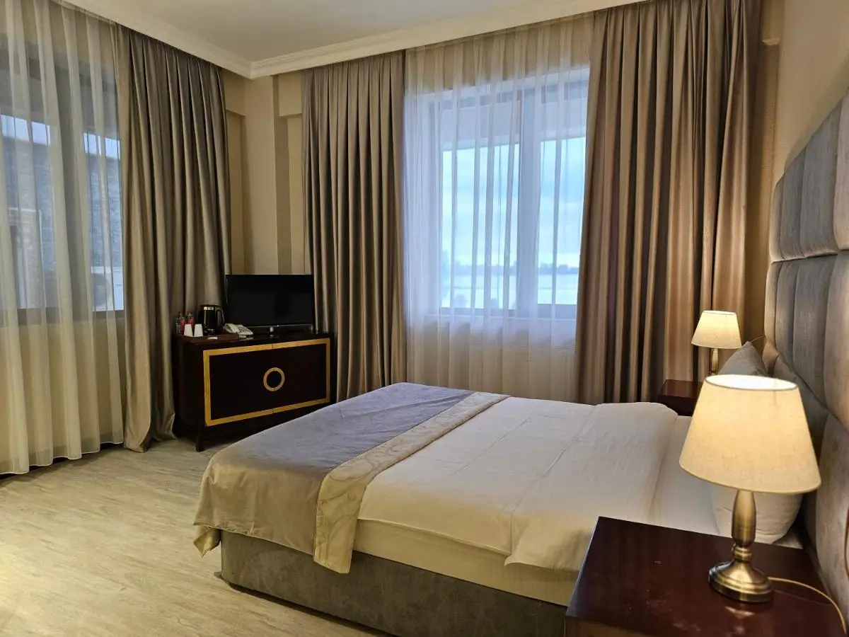 Crown Apartments