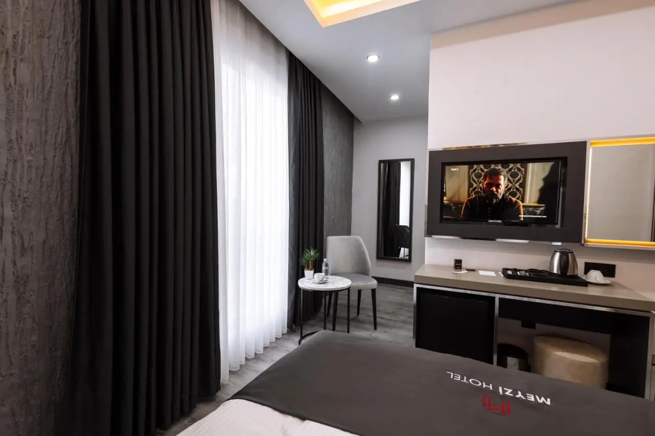 Meyzi Hotel