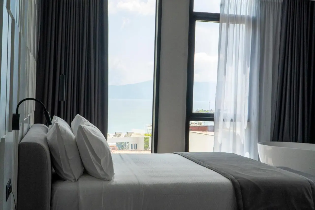 Center Hotel