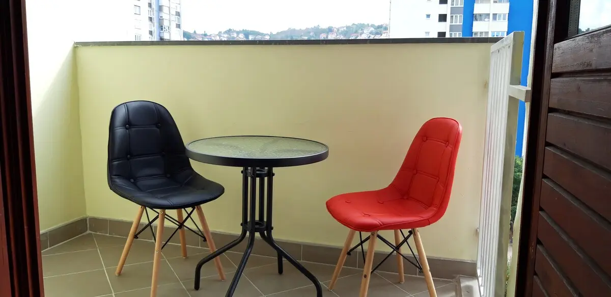 modern, one bedroom, free parking, airconditioning