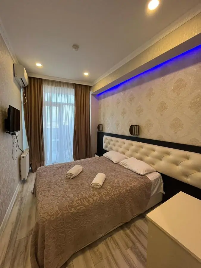Luxury 6BR 240sqm Apartment in Vere Tower Perfect for Groups in Tbilisi
