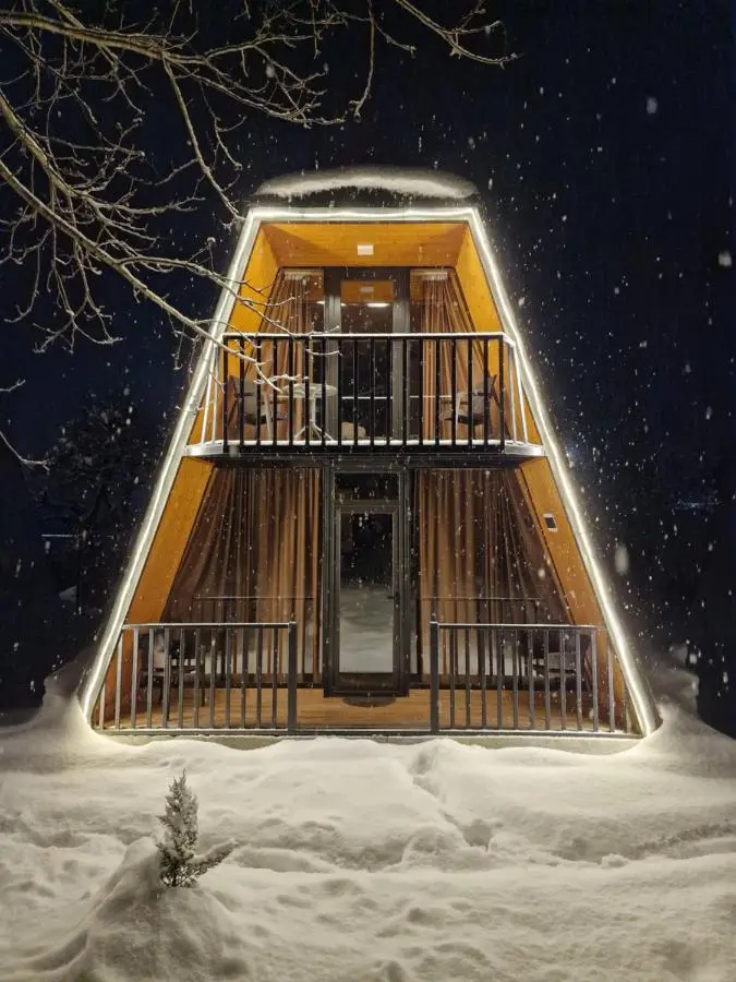 Diamond Cottages