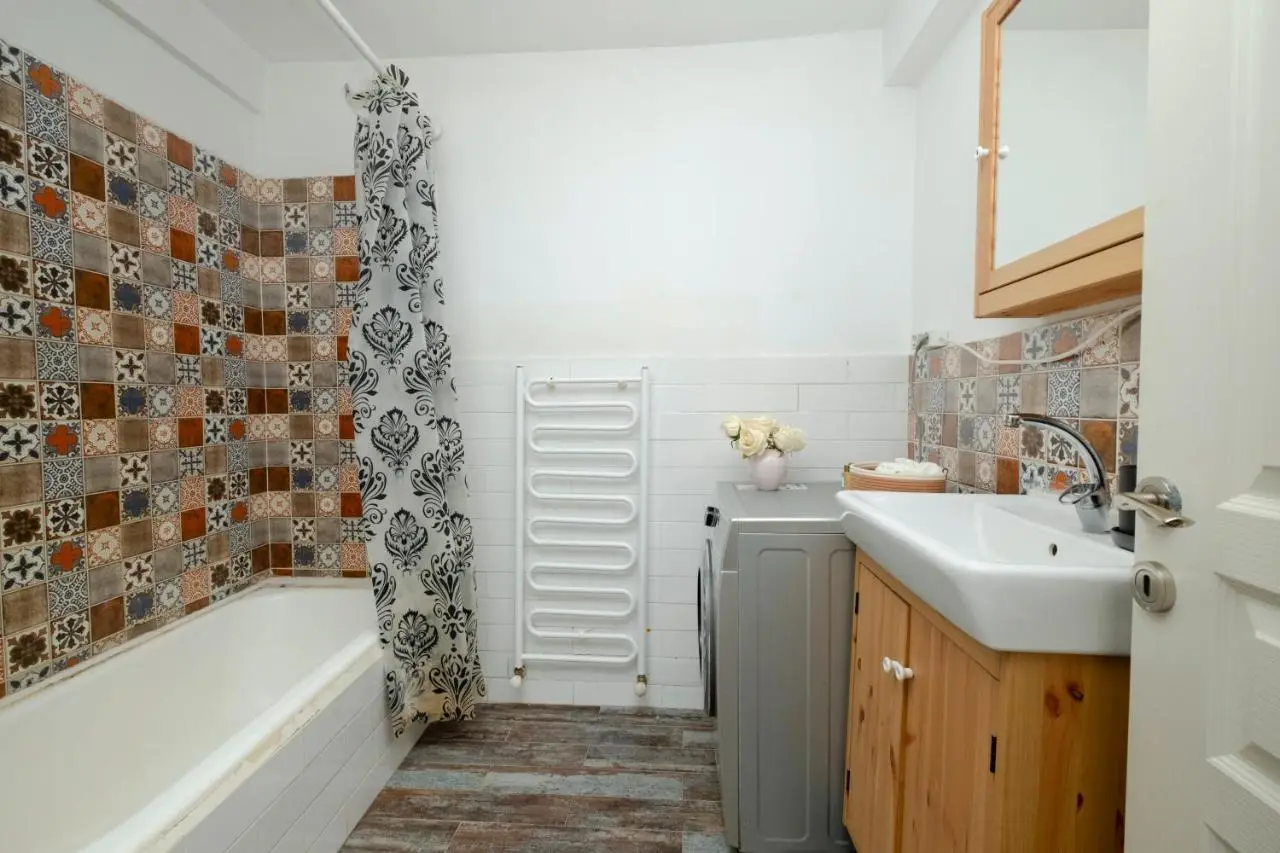 Spacious Sea View Family Suite in Managed Aparthotel with Balcony