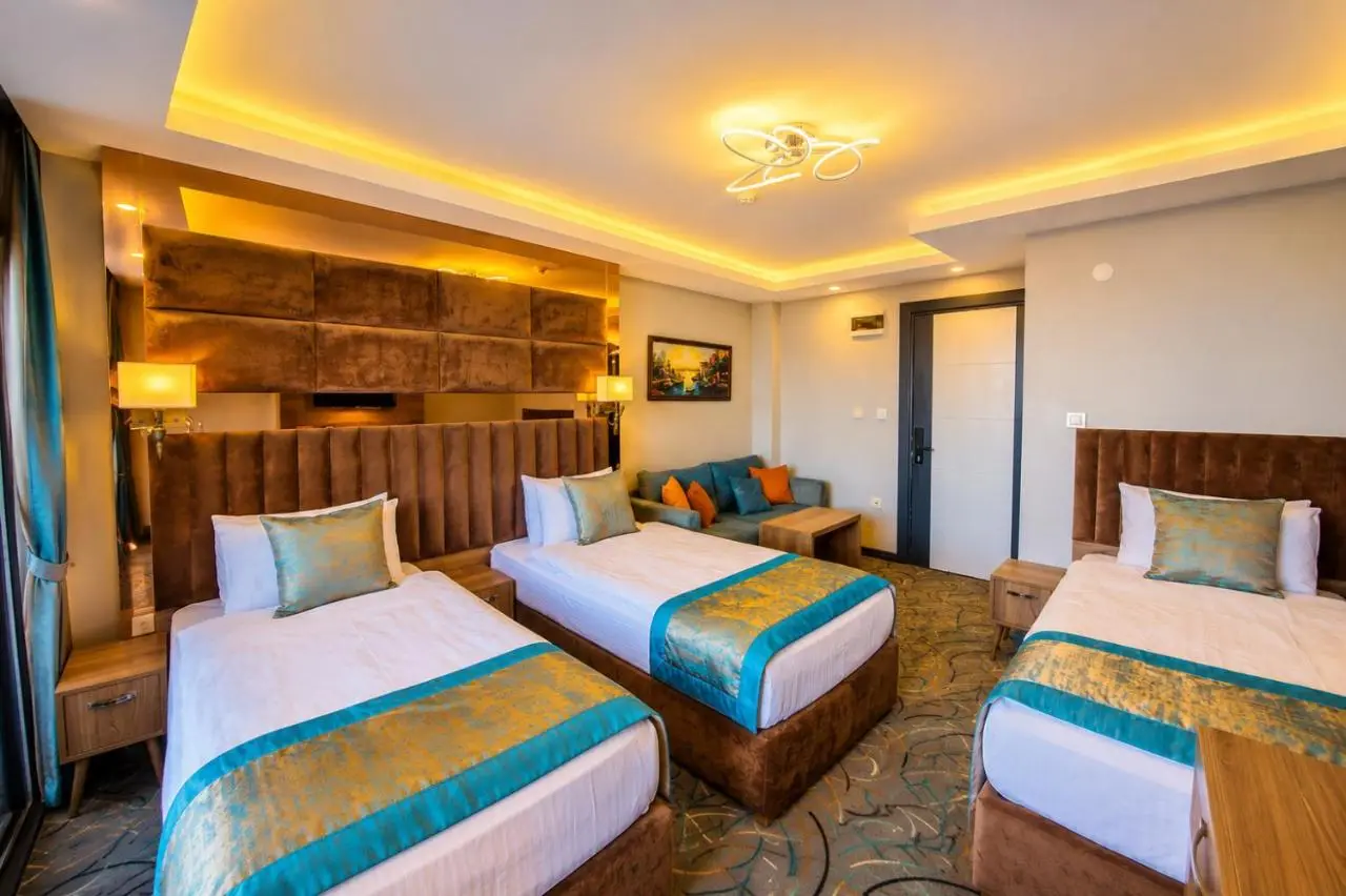 Grand Kavi Hotel