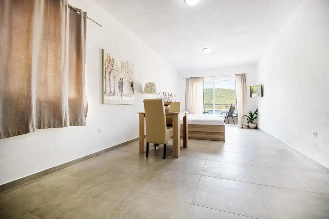 Apartmani Divna