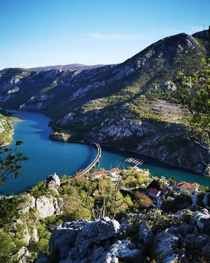 Visit Dreznica - Canyon Retreat