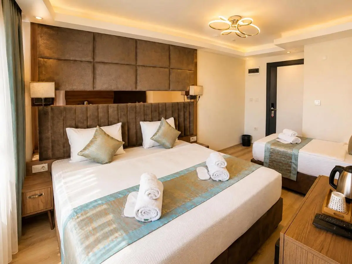 Grand Kavi Hotel