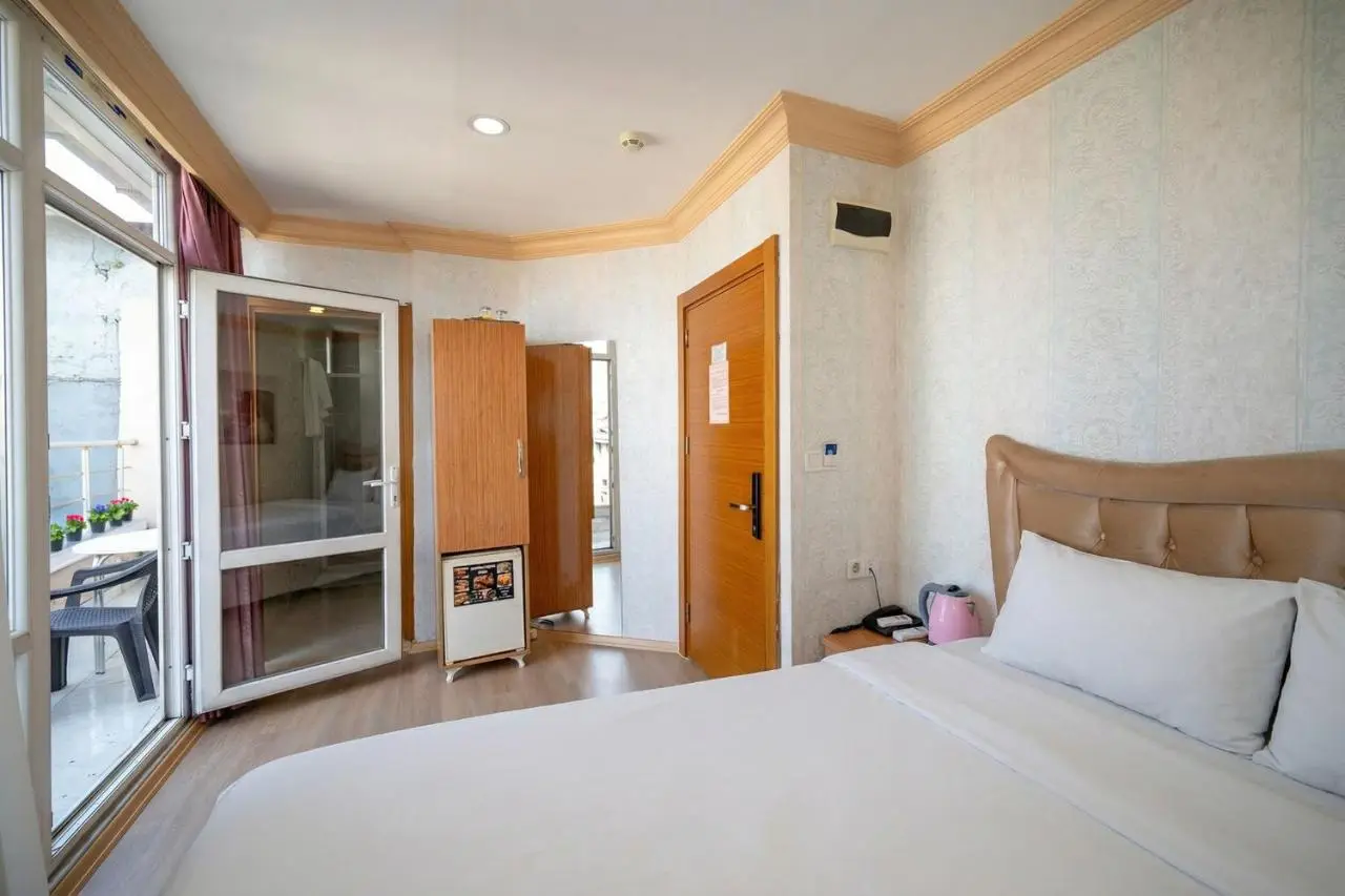 Maxwell Hotel