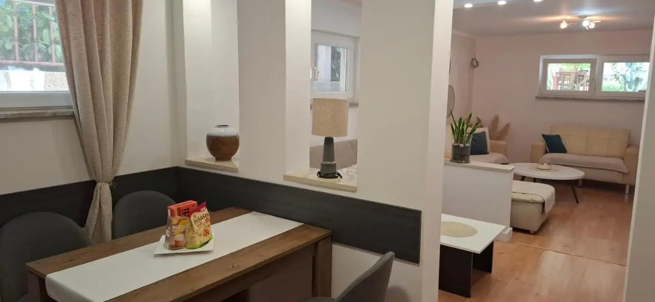 Guest House NO 13