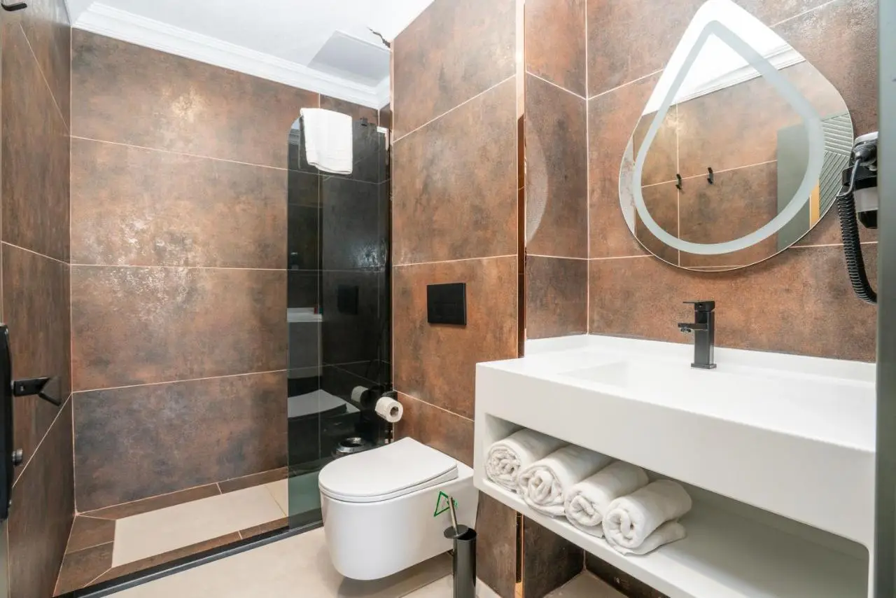 216 Ruby Suite