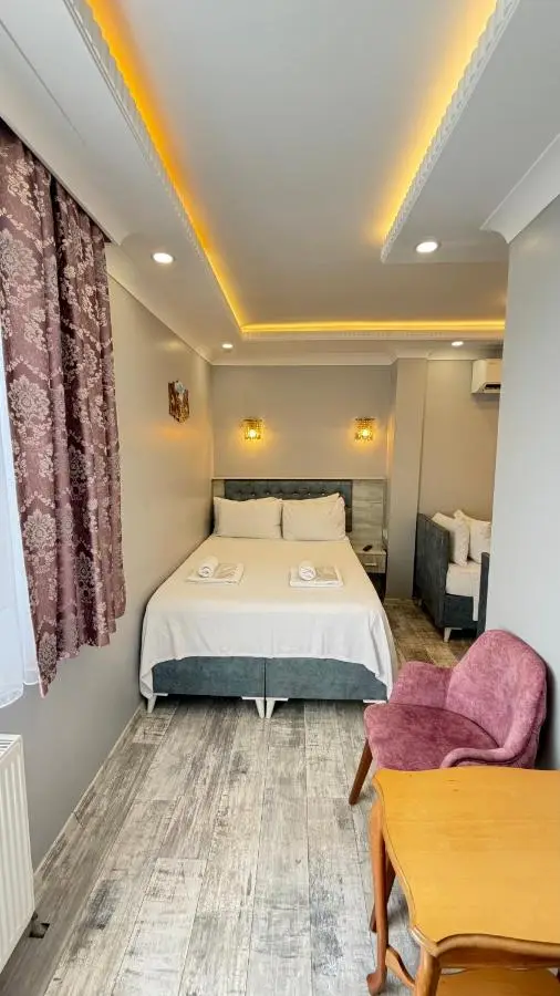 VERSECA HOTEL