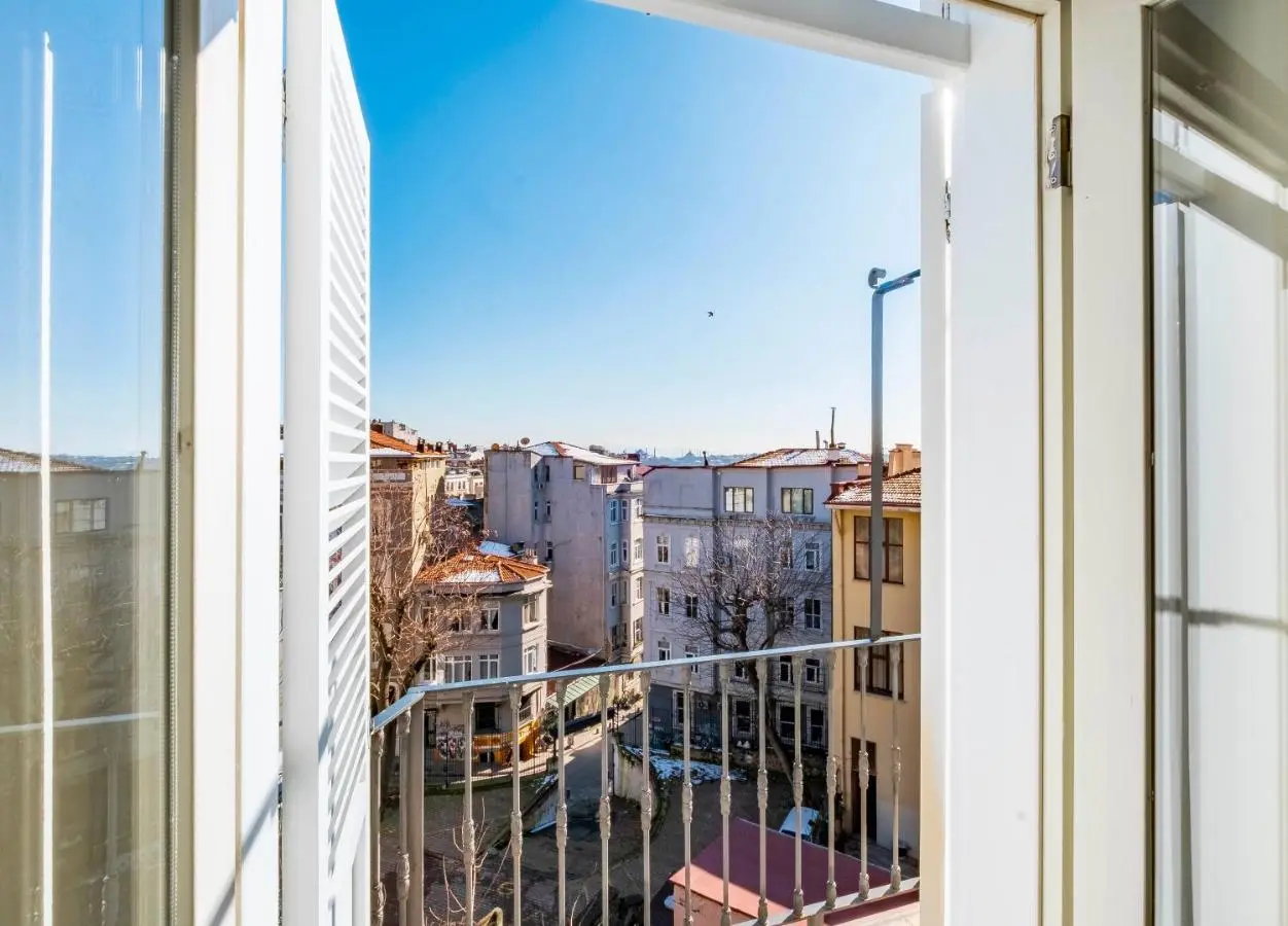 Homie Suites - Turna Residences in Cihangir