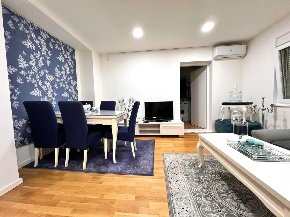 Apartment /Center/ 400 m from National Theatre