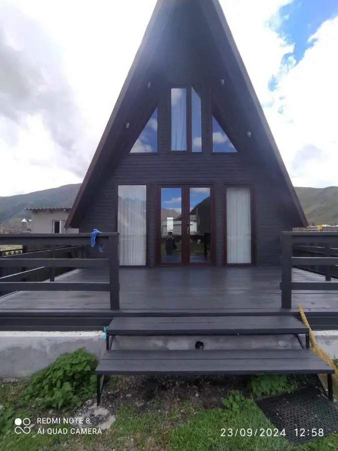 Kazbegi Mountain View Cottage