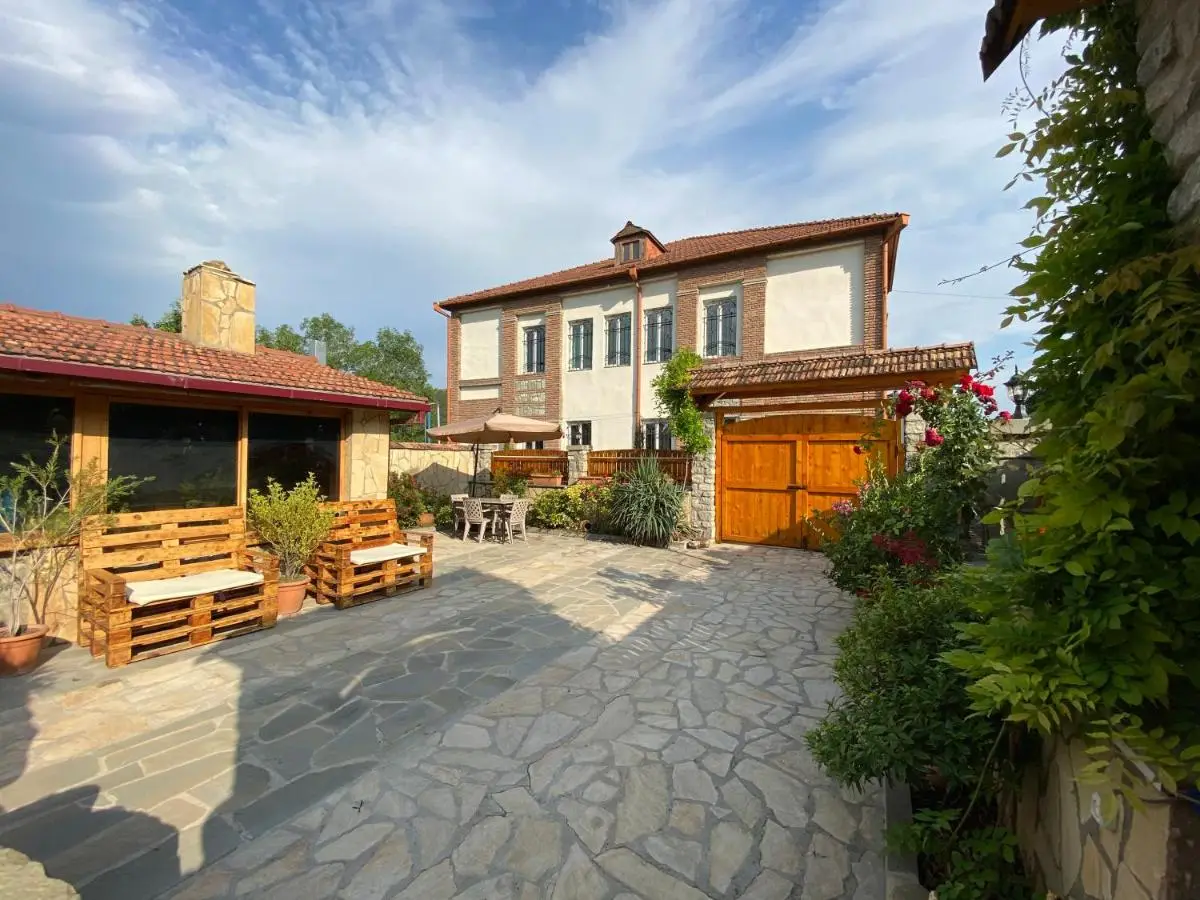 Hotel Aragvi