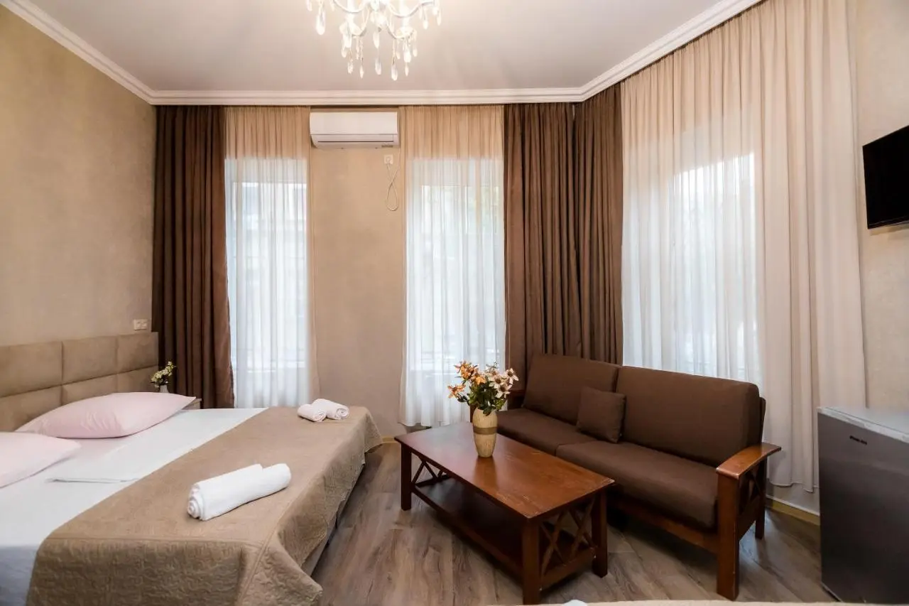 Star Hotel