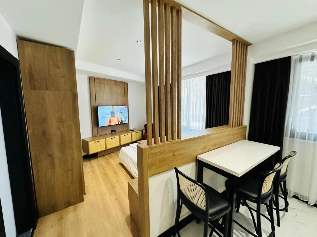 Rose Point Residence