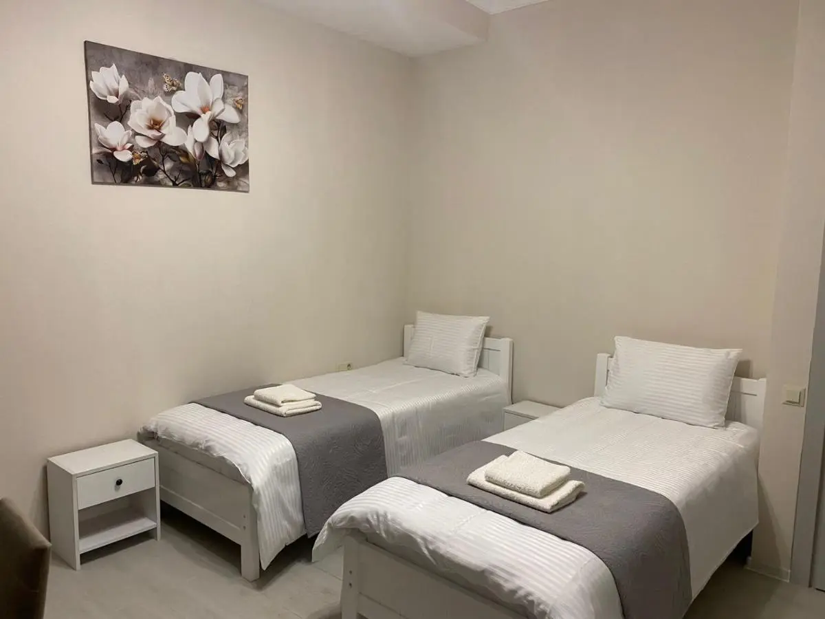 Cultural Crossing Hotel