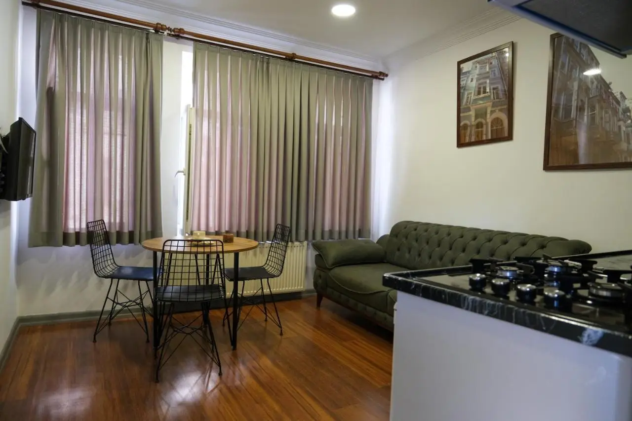 Taksim Neo Pera Suites