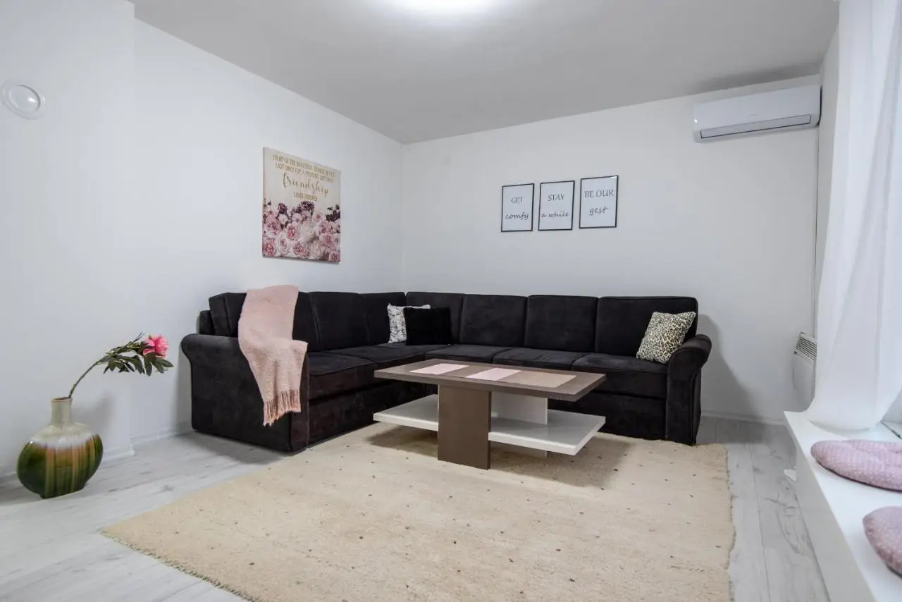 Apartment Kalemova