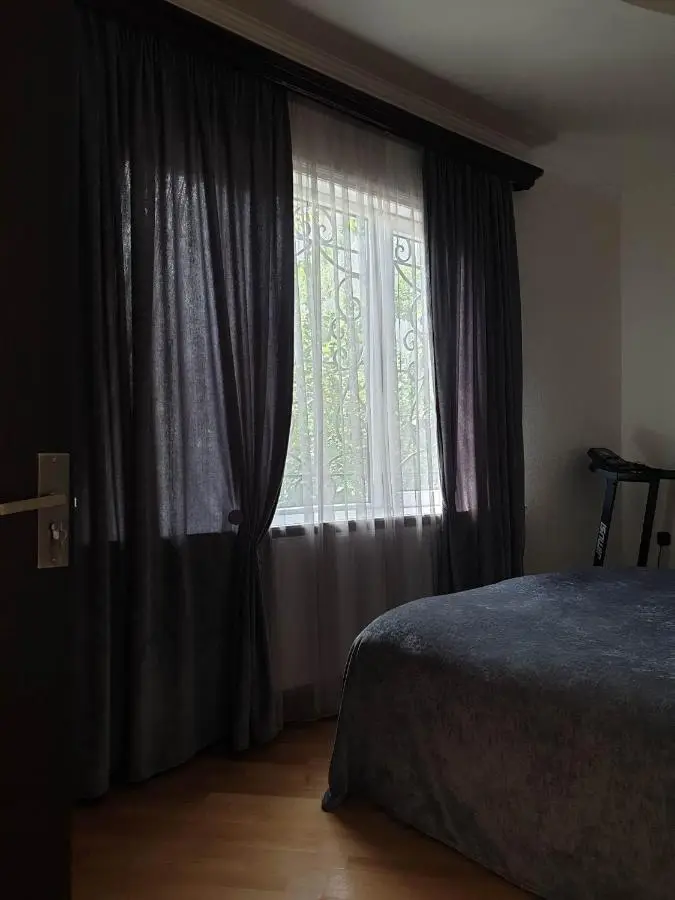 Nino's apartment-Isolated floor for rent