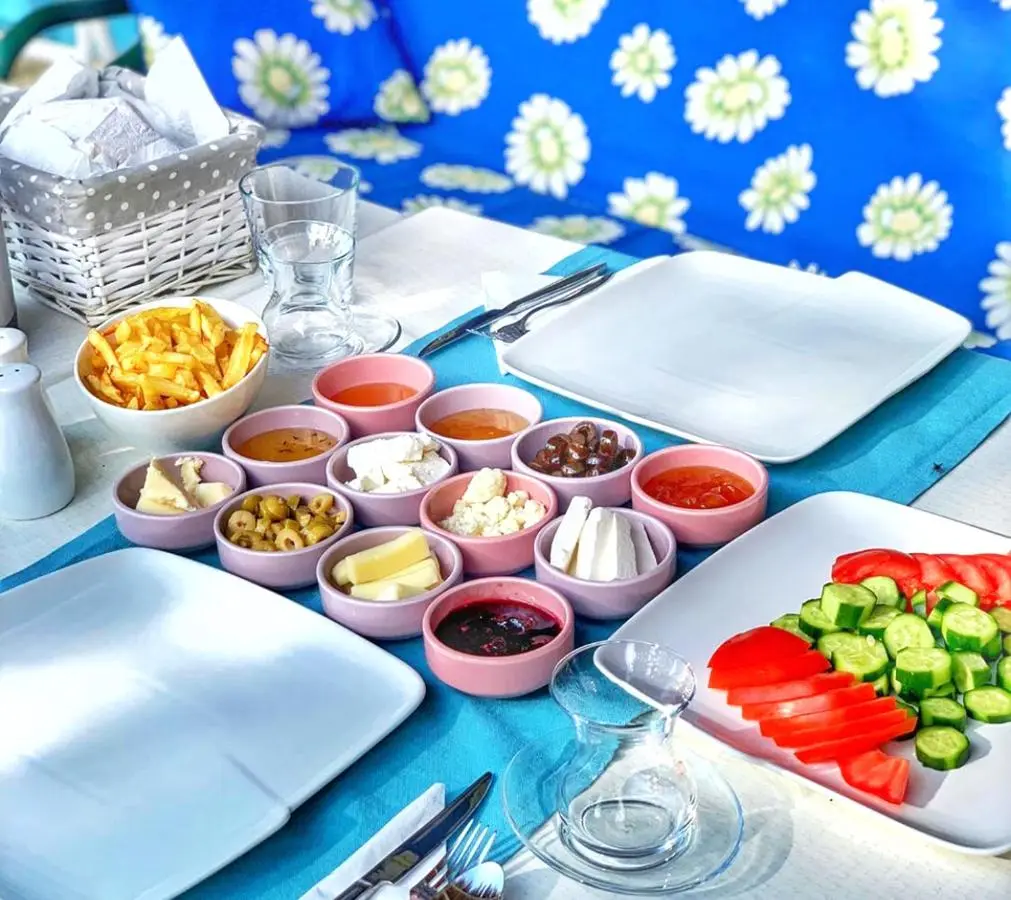 Aliya Konak - Köy Evi ve Lezzetleri